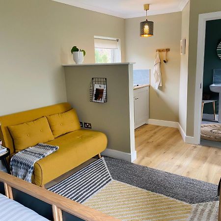 Spacious Room In The Centre Of Portree Eksteriør billede